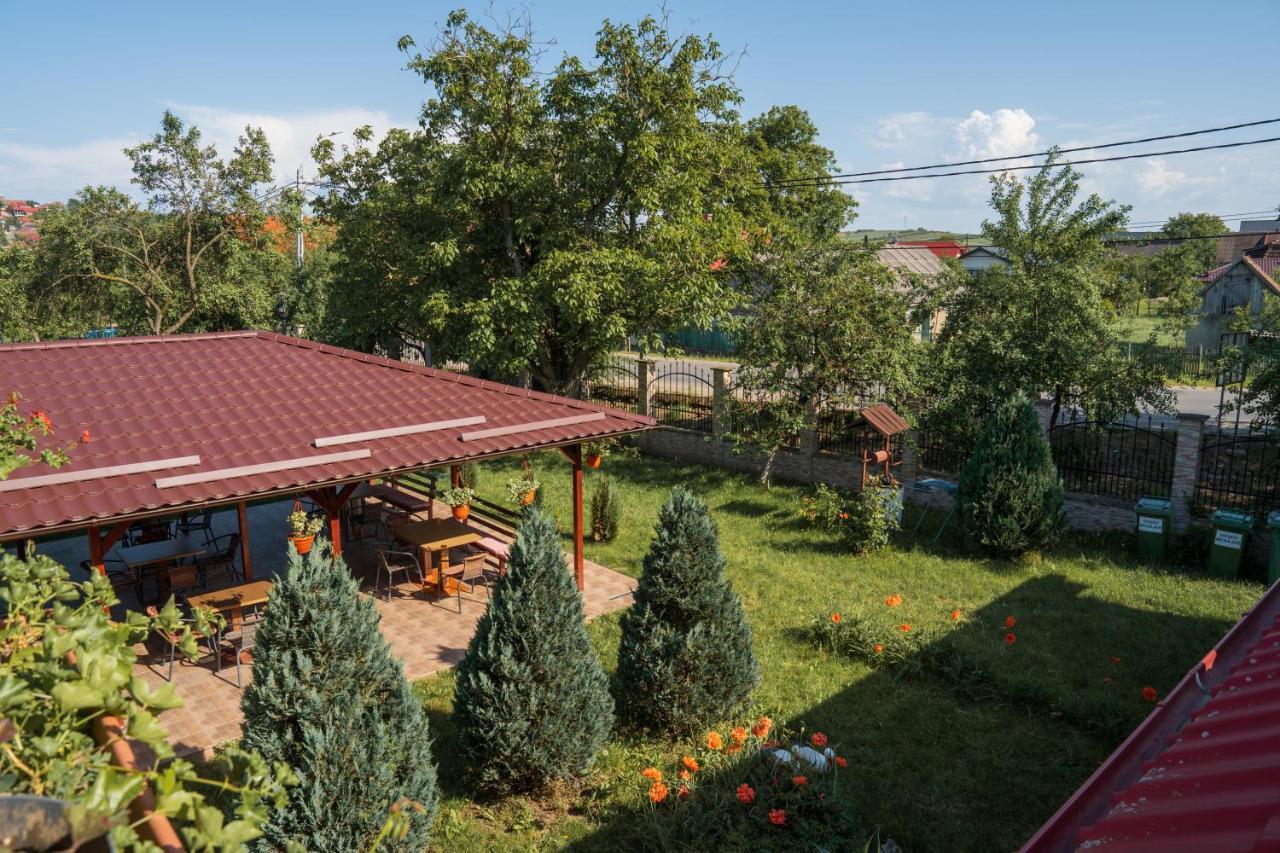 Denisa & Rares Hotel Tasnad Ngoại thất bức ảnh