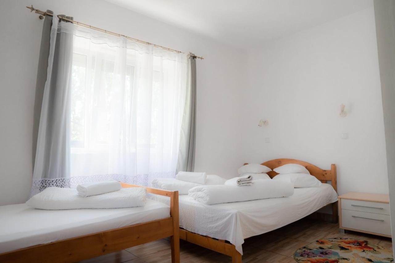 Denisa & Rares Hotel Tasnad Ngoại thất bức ảnh